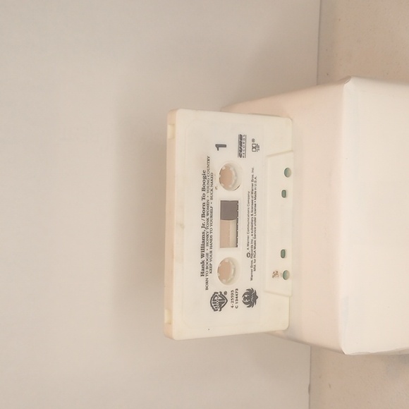 Hank Williams Jr Born to boogie vintage cassette tape 1987 Warner Bros records - Picture 5 of 9